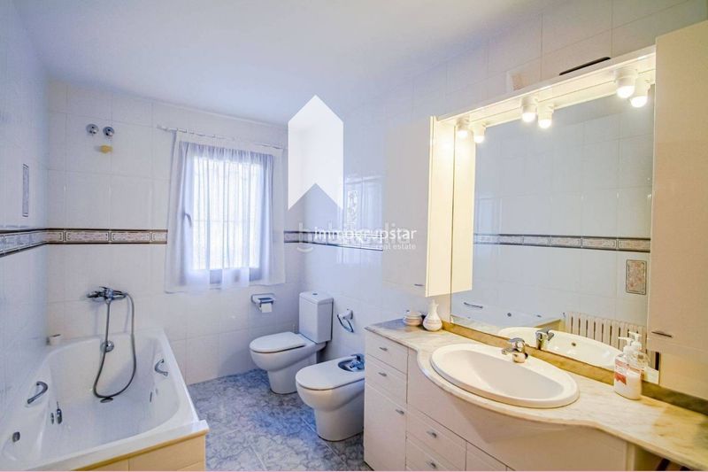 Foto 6d35586b-f565-4f6a-b1f1-cfd0acb21e1e. Casa amb calefacció aparcament piscina a Cabanyes-Mas Ambrós-Mas Pallí Calonge