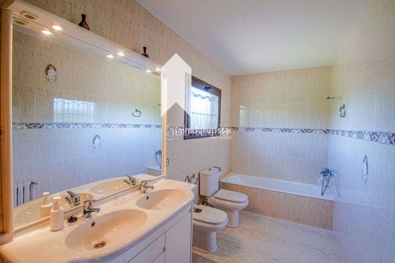 Foto 9754bfeb-6ab5-4dc2-85f8-419558012e10. Casa amb calefacció aparcament piscina a Cabanyes-Mas Ambrós-Mas Pallí Calonge