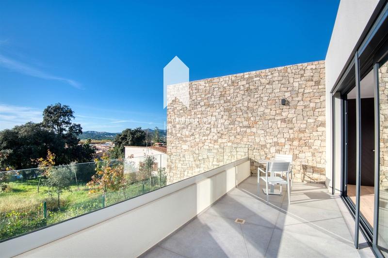 Foto 339bb35a-e763-43f0-8dac-1fab42334382. Casa a narcis monturiol 17 a Fenals Platja d´Aro