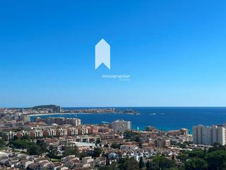 Finca rústica  Begur. Excepcional parcela con vistas al mar y bahia de palamos