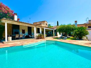 Masa  Calvari. Encantadora masa reformada con estilo rstico y moderno en cast