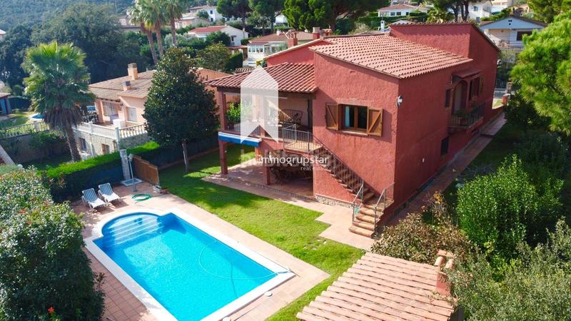 Foto b0b88c96-63df-491d-ad8c-a4eb6532f7b9. Casa  con piscina y estudio independiente mas palli en Calonge
