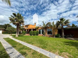 Maison  La pietat. Villa independiente con encanto en un entorno natural cerca de l