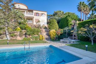 Casa  Balears. Villa de lujo con vistas al mar y spa privado