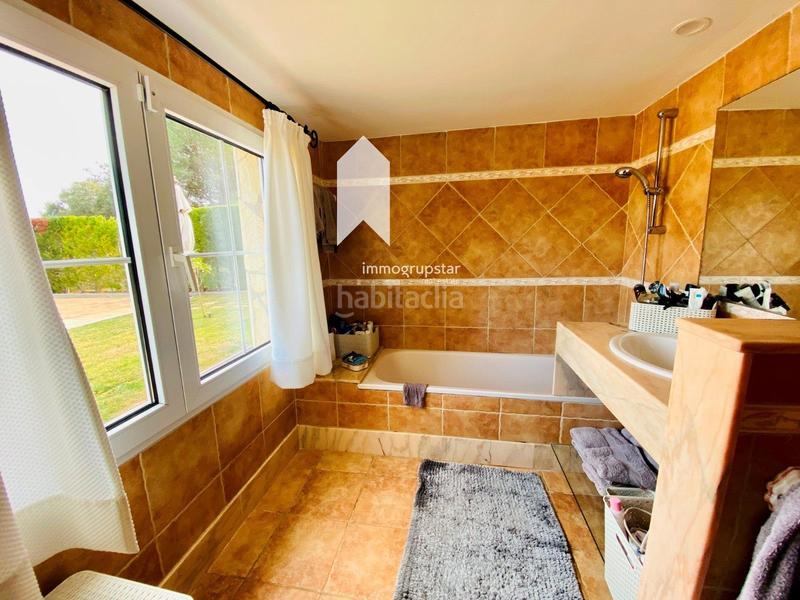 Foto b9dd49ab-38cf-44f7-9d32-49318e6356d6. Casa chalet con piscina climatizada en mas pallí en Calonge