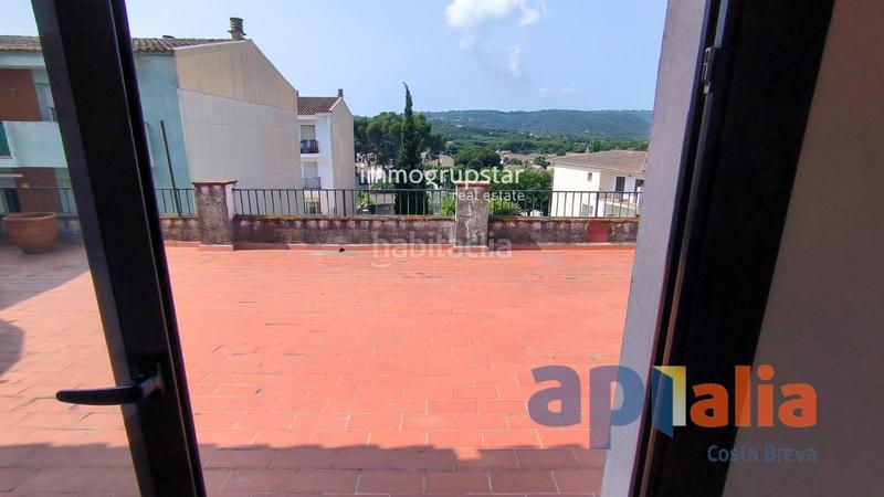 Foto 5d06d066-e3c1-429a-827d-b1a1246077d5. Ático fantastico atico con vistas abiertas centrico con mucho sol en Calonge