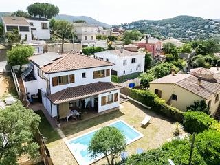 Xalet  Santa cristina. Casa licencia turistica, piscina y energia solar
