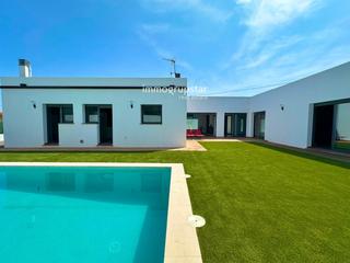 Xalet a Llagostera. Casa de una sola planta a 10 minutos de platja daro
