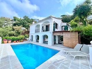 Maison  De l´hortènsia. Bonita casa con licencia turística les teules