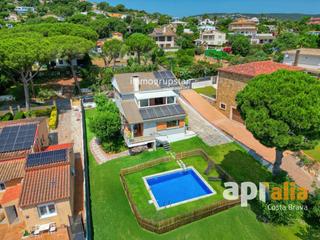 Xalet a Occitania 32. Casa luminosa y moderna en mas pallí, cerca del mar