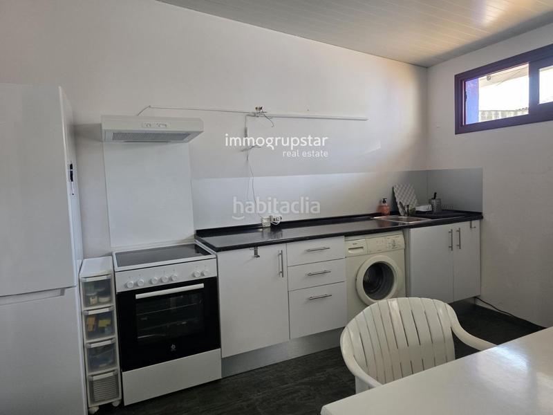 Foto 0af4d301-b097-44e6-b9f8-337344ba2fac. Casa adosada casa con local y terraza soleada en la costa brava en Sant Feliu de Guíxols