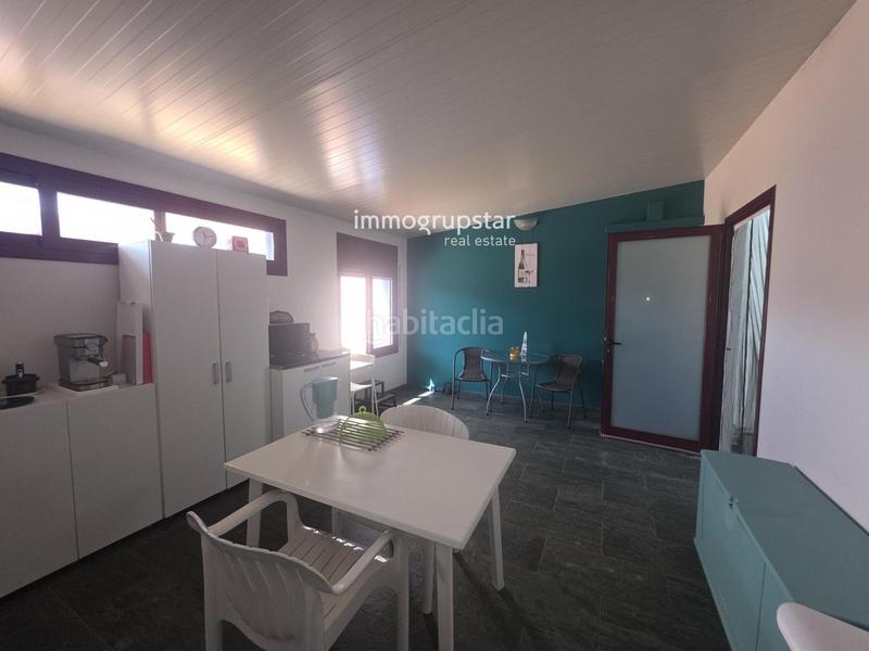 Foto a8ddacc2-c4ca-4106-8ca5-530e2e56b51e. Casa adosada casa con local y terraza soleada en la costa brava en Sant Feliu de Guíxols