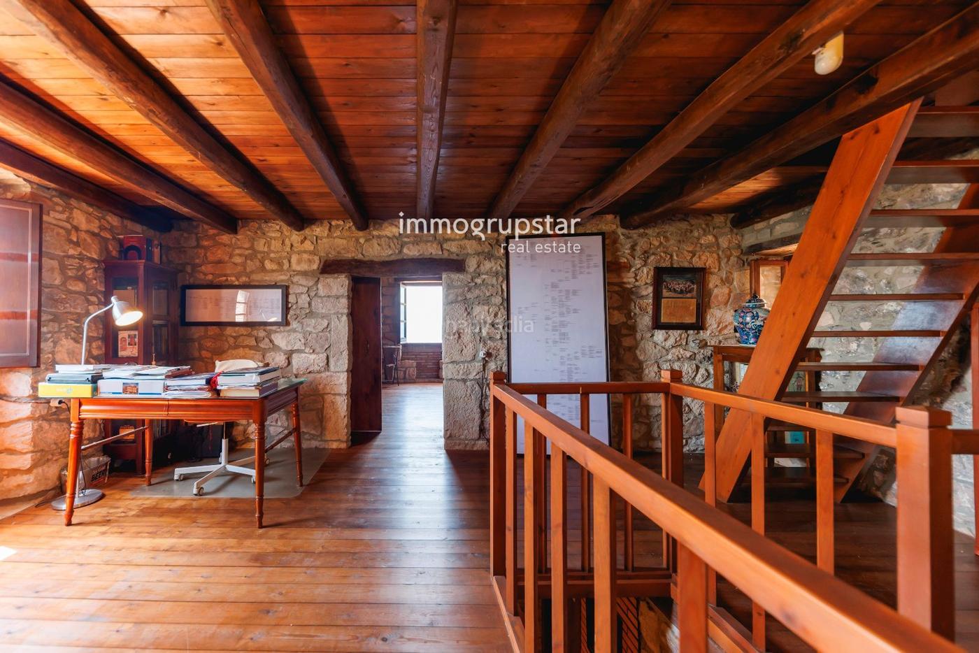 Castillo con licencia turstica en Amer  La Selva Amer