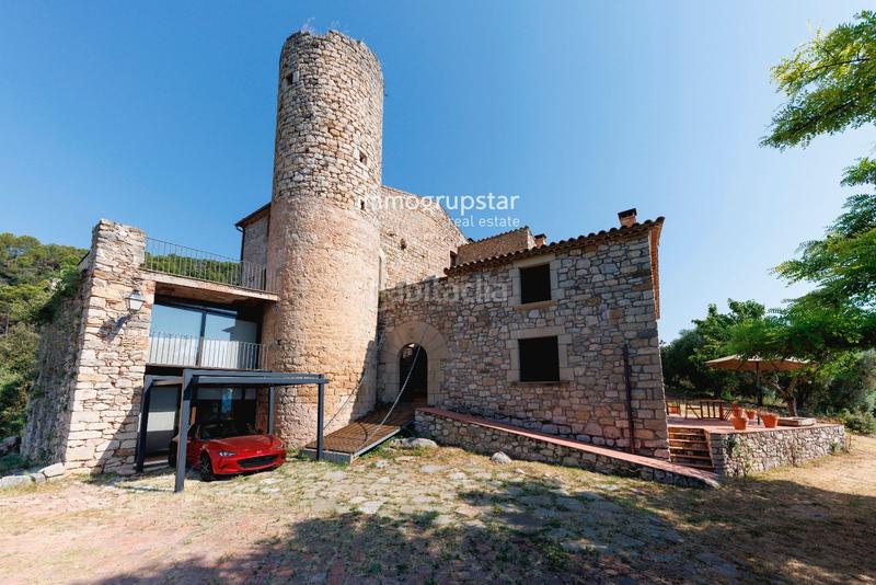 Foto ac08d444-5104-4921-9fcb-e4bc0bdca8a7. Masía castillo con licencia turística la selva en Amer