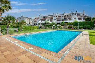 Apartament  Sant pol. Apartamento en planta baja en sagaró a 5 minutos de la playa