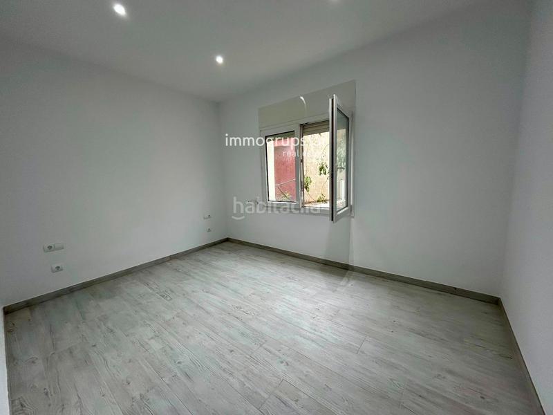 Foto e3517c2c-1cdd-4585-9562-025f126e949c. Piso  esquinero reformado con terraza , a pasos de la playa en Palamós