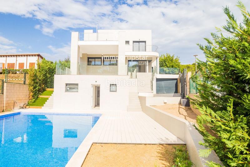 Foto 06f4802d-f78c-43b1-b649-a55057070581. Casa  con vistas al mar en La Fosca - Cala Margarida Palamós