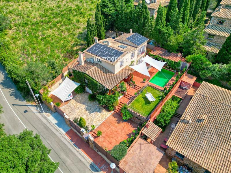 Foto 5e691617-fc78-48c3-a386-08e484e5449a. Casa amb calefacció aparcament piscina a Fenals Platja d´Aro