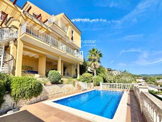 Xalet  Bergueda 32. Exclusiva villa con vistas panorámicas en mas ambros, calonge
