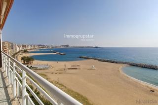 Etagenwohnung  Josep mundet 14. Exclusiva vivienda frente al mar con espectaculares vistas a la