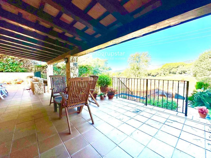 Foto 739d73d6-d605-4fb7-bb1a-d5ca6a1fb3e6. Chalet avec chauffage parking piscine dans Castell d´Aro