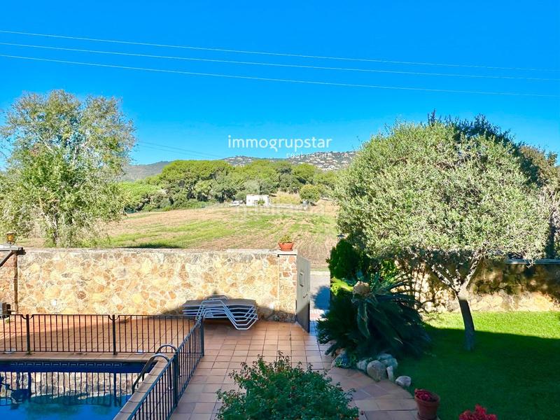 Foto 7e35bfe0-20c3-4d51-82c1-18de8d187d1d. Chalet avec chauffage parking piscine dans Castell d´Aro