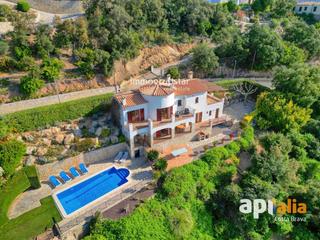 Chalet  Lausana. Villa exclusiva con vistas panorámicas y licencia turística