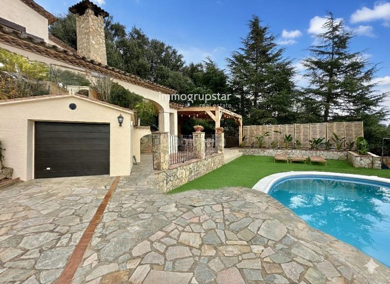 Foto 4dbdc651-5a32-4416-a1d3-dcee252a73f2. Xalet amb calefacció aparcament piscina a Cabanyes-Mas Ambrós-Mas Pallí Calonge