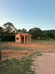 Propriété  13. parcela 257. Parcela rústica de 4.000 m con una construcción de 10 m más poch