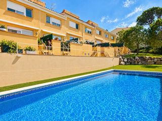 Reihenhaus  Safir. Casa adosada en venta en castellplatja daro