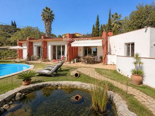 Casa a Mas Pere-Río de Oro. Casa una planta con vistas al mar en mas pere