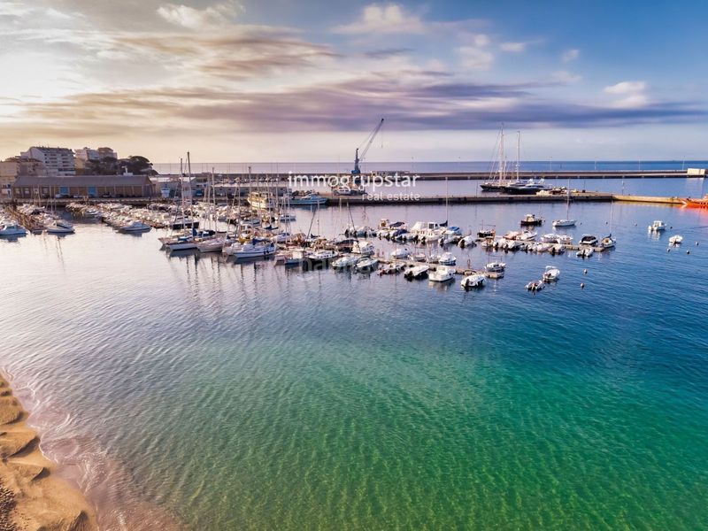 Foto a0f52ac9-dd5b-47f5-8eb3-a23e3b73caf3. Pis amb calefacció aparcament a Platja Gran Palamós