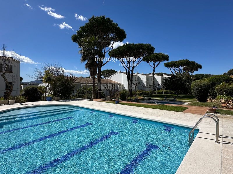 Foto c7a59c21-9b7e-4cc7-8ae0-f4f1b63bfcca. Casa adossada amb calefacció piscina a Los Pinos-Politur Platja d´Aro