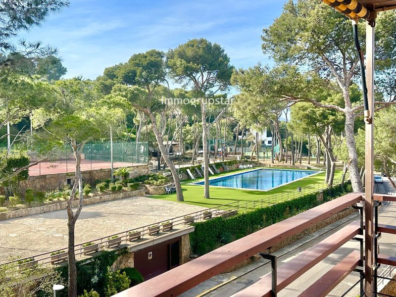 Foto e09d641a-1236-4059-885a-d98a8a09e173. Apartamento bonito apartamento en primera línea con vistas al mar en Sant Antoni de Calonge