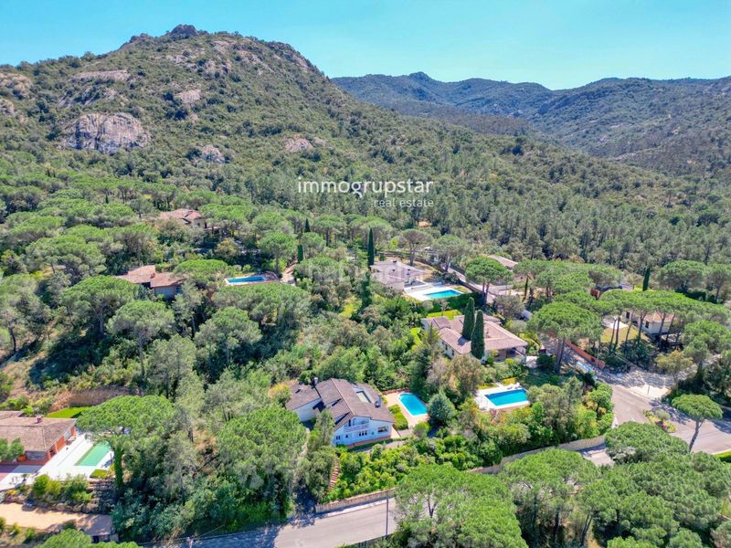 Foto d279899c-0d28-4b3b-8be7-3629bae5c3e7. Xalet amb calefacció aparcament piscina a Golf Costa Brava Santa Cristina d´Aro