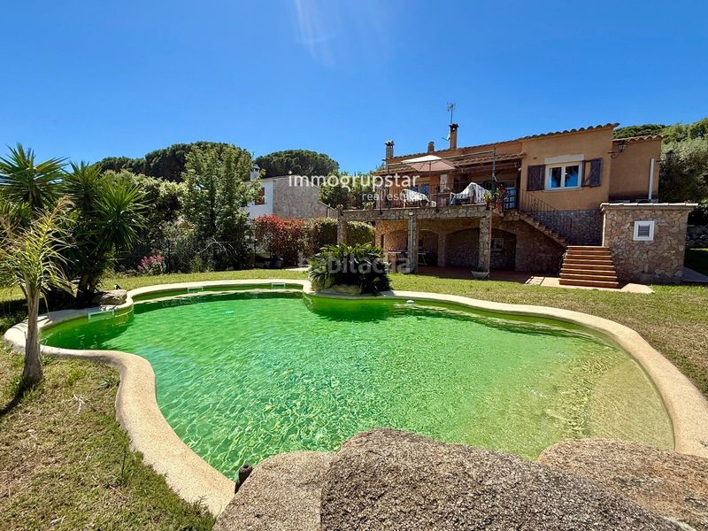 Foto 848c3aa1-e0ad-4c4a-a661-1d4e7cb1d457. Xalet amb calefacció aparcament piscina a Cabanyes-Mas Ambrós-Mas Pallí Calonge