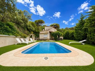 Chalet à Cabanyes-Mas Ambrós-Mas Pallí. Casa con piscina en la costa brava, calonge