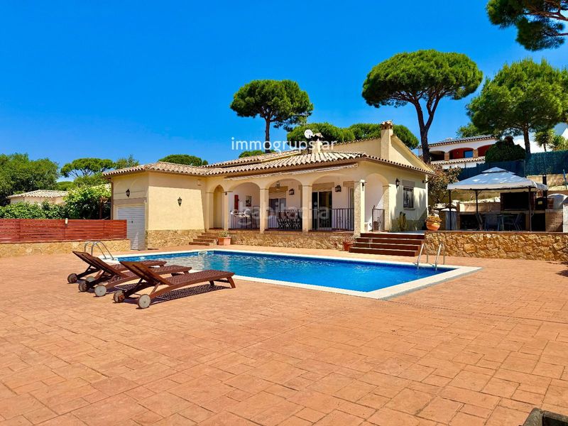 Foto 6a51d346-c733-4657-a364-43fc64345a1a. Xalet amb calefacció aparcament piscina a Cabanyes-Mas Ambrós-Mas Pallí Calonge