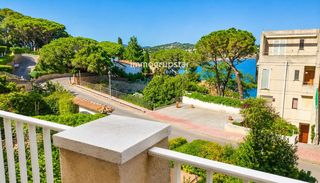 Duplex à St. feliu a st. pol 655. Exclusivo dúplex a 2 minutos de la playa de sagaró con terrazas
