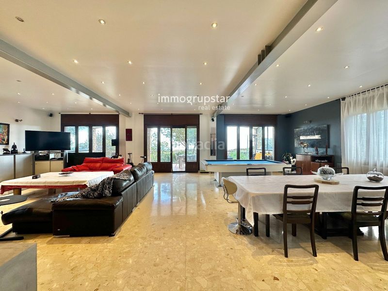 Foto 4c3fa8c5-8280-4150-9800-e4134596a990. Chalet elegante villa con piscina y vistas al mar platja daro en Platja d´Aro