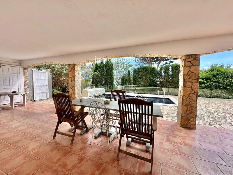 Foto 51a75d7f-f81d-4a13-ba49-08048e948cab. Chalet elegante villa con piscina y vistas al mar platja daro en Platja d´Aro