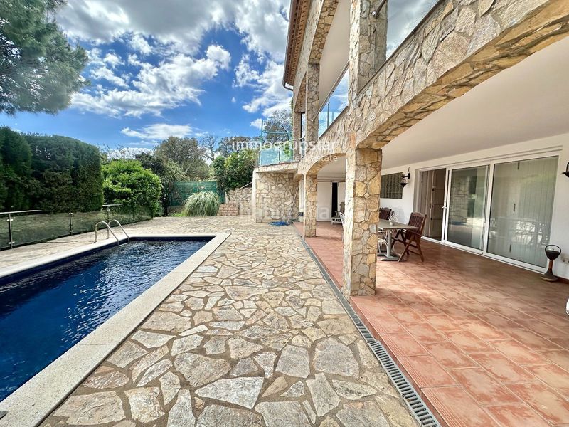 Foto 77e0e50c-ce9d-405c-805f-7d85ea576795. Chalet elegante villa con piscina y vistas al mar platja daro en Platja d´Aro