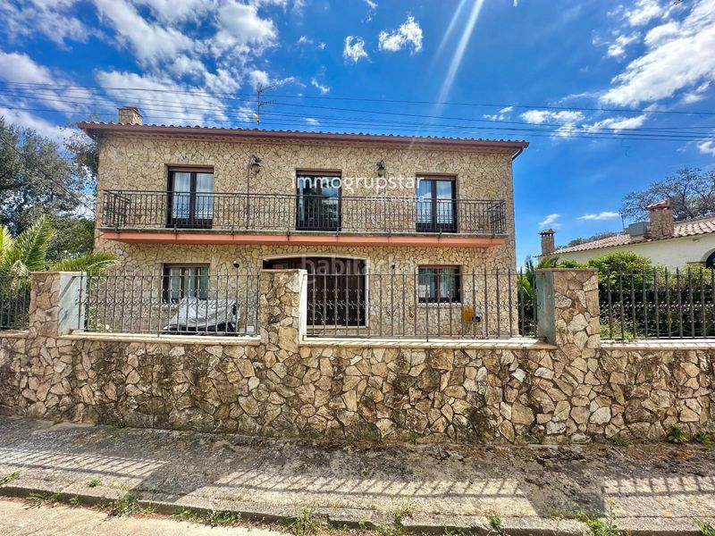 Foto c94bb3d2-fa1b-4ea0-9de7-0e45a210b49c. Chalet elegante villa con piscina y vistas al mar platja daro en Platja d´Aro