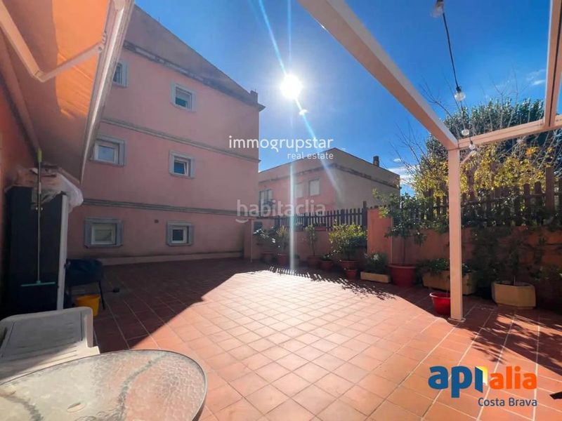 Foto 4c9a69f4-3250-4b4c-bc11-8158c6d7eb4c. Apartament amb calefacció aparcament a Eixample Sant Feliu de Guíxols