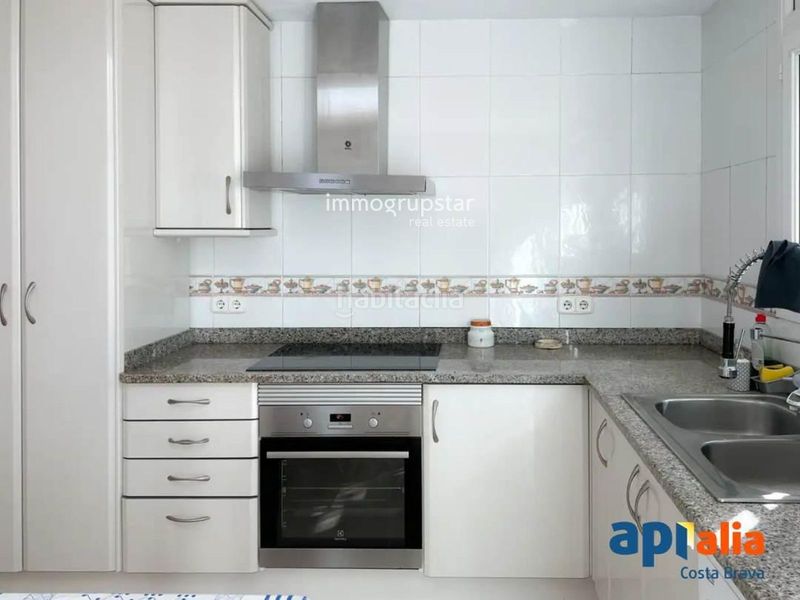Foto b1267c67-76b9-43ca-83c1-a7af44a82ed6. Apartament amb calefacció aparcament a Eixample Sant Feliu de Guíxols