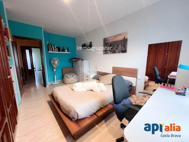 Foto c6441b02-a094-4ae8-b395-925c7e8517a9. Apartament amb calefacció aparcament a Eixample Sant Feliu de Guíxols