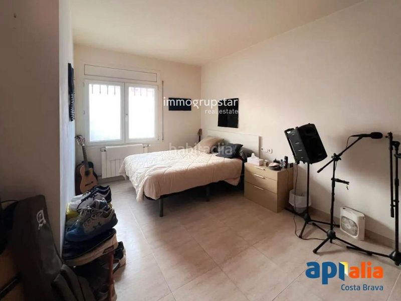 Foto f3c7b082-f07f-4f00-8bcc-5f169885558f. Apartament amb calefacció aparcament a Eixample Sant Feliu de Guíxols