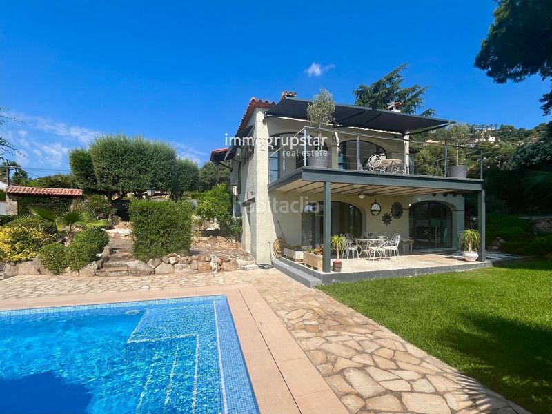 Foto d92dc610-5732-42f5-9930-1664af865805. Xalet amb calefacció aparcament piscina a Cabanyes-Mas Ambrós-Mas Pallí Calonge