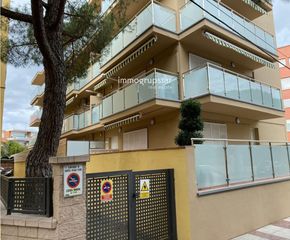 Posto auto  De madrid. Parking en av. madrid a platja daro