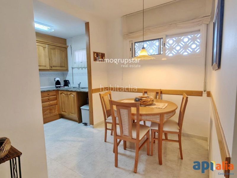Foto c3b3253f-13c0-4644-8a3a-2cc8195ae150. Apartament amb aparcament piscina a Poble Calonge